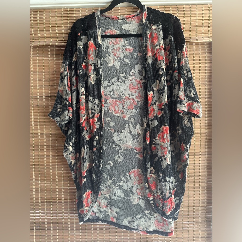 Vintage Floral Patterned Kimono Sweater